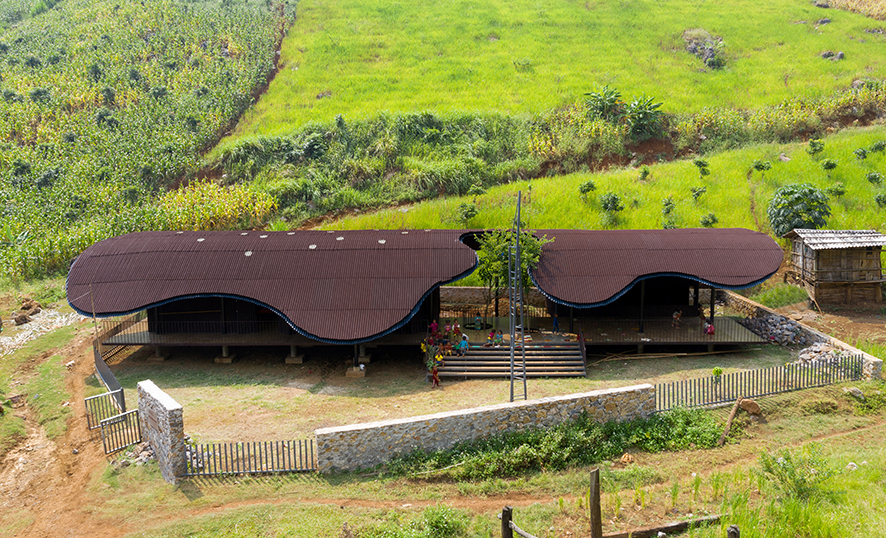 A Cool And Fun Roof As Meeting Point in Rural Vietnam